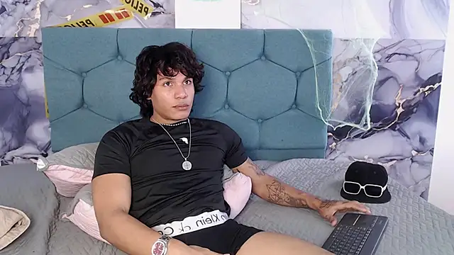 MaximilianRoth Adlı Modelin Web Kamerası Şovu