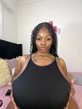 Yung-Missy Pertunjukan Webcam