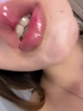 naughty__angel 网络视讯表演