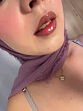 naughty__angel Adlı Modelin Web Kamerası Şovu