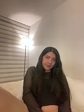 Chat +18 de saori_10 ao vivo