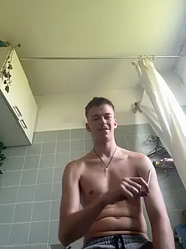 Toyjungee webkamerás műsora
