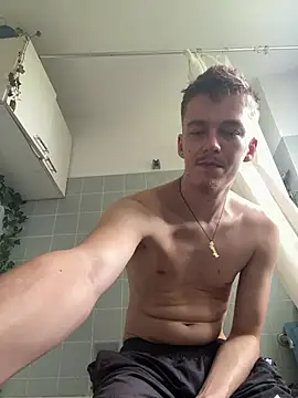 عرض كام Toyjungee