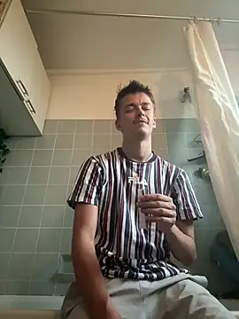 عرض كام Toyjungee