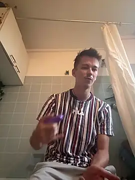 عرض كام Toyjungee