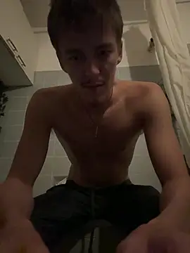 Toyjungee webkamerás műsora