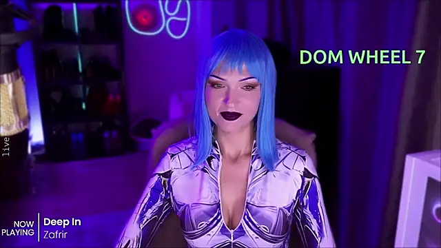ml_milana Show in webcam