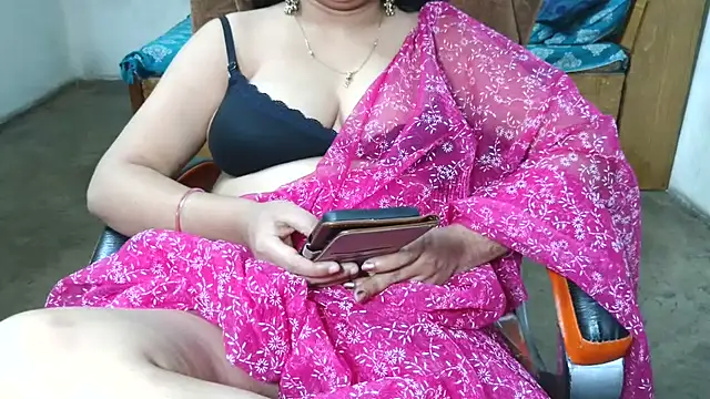 Chatroom XXX en direct de Cute_Mahi22