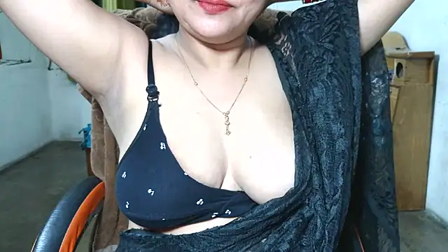 Cute_Mahi22 Adlı Modelin Web Kamerası Şovu