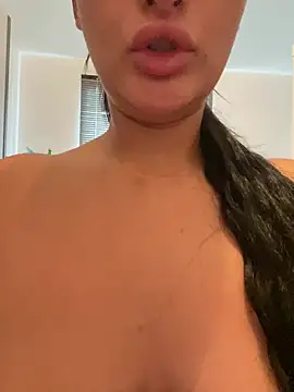 Milana_UK 웹캠 쇼