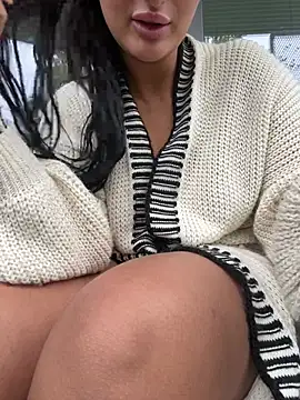 Milana_UK Adlı Modelin Web Kamerası Şovu
