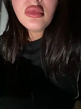 Milana_UK Adlı Modelin Web Kamerası Şovu