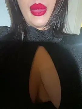 Milana_UK Adlı Modelin Web Kamerası Şovu