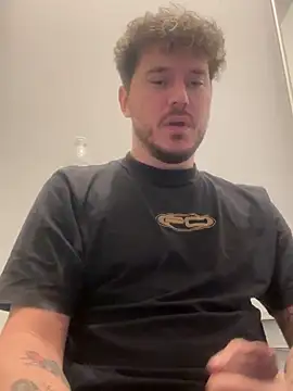 guaposexyh0t's Webcam Show