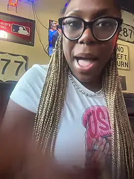 TrueeFantasee Show in webcam