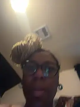 TrueeFantasee's Live XXX Chat