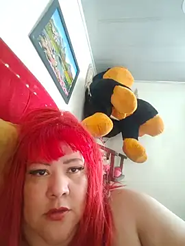 Nastymomslave – Kamerová šou