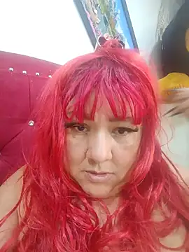 הופעת וובקאם של Nastymomslave
