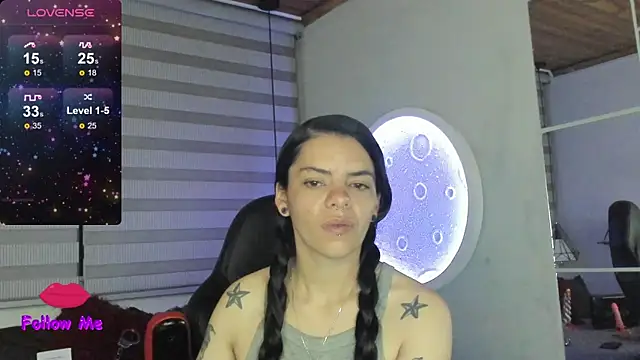 แชท XXX สดของ natasha_logan_