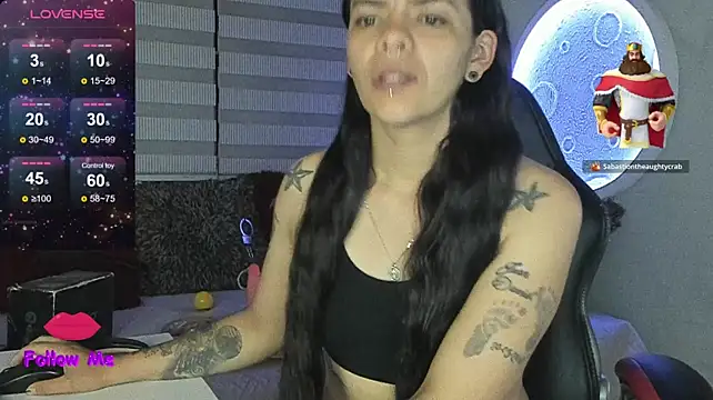 natasha_logan_'s Live Chat Room
