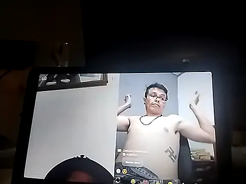 jonathan_jesus Adlı Modelin Web Kamerası Şovu