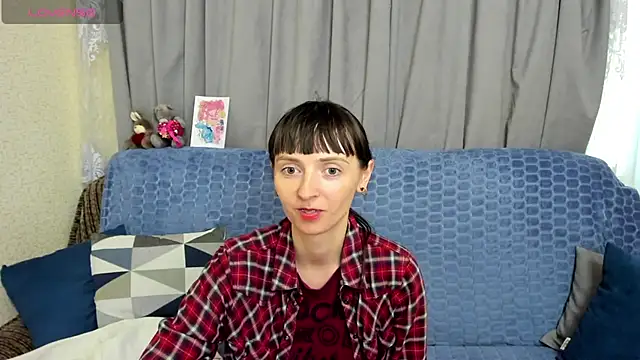 TayanaJons Adlı Modelin Canlı XXX Sohbeti