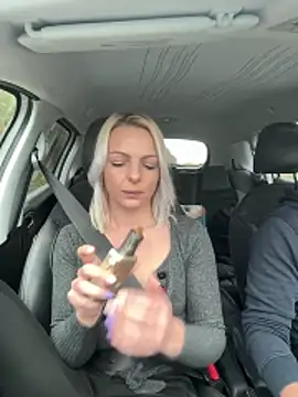 Show modela lilietseb02 na web-kameri