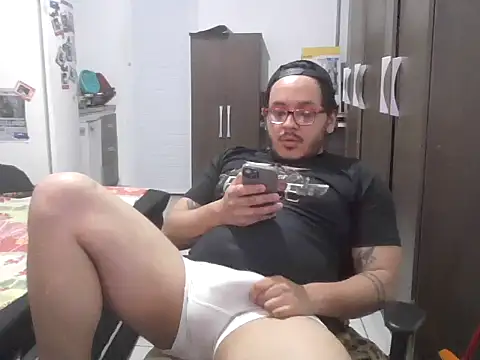 Show de Storm0512 na webcam