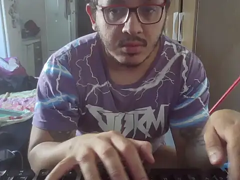 Show de Storm0512 na webcam