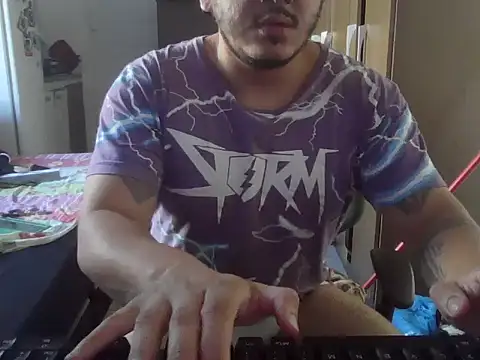 Show de Storm0512 na webcam
