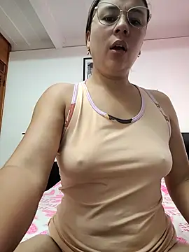 Chat +18 de selena_gomez2 ao vivo
