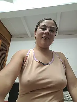 selena_gomez2: онлайн-секс-чат