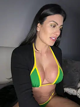 ise_mahh's Webcam Show