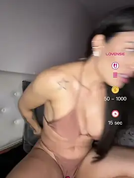 Chat +18 de ise_mahh ao vivo