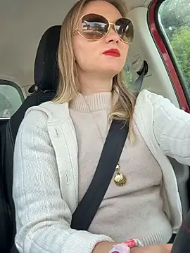 Weettyy 网络视讯表演