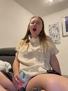 Weettyy's Webcam Show