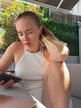 Živý XXX chat Weettyy