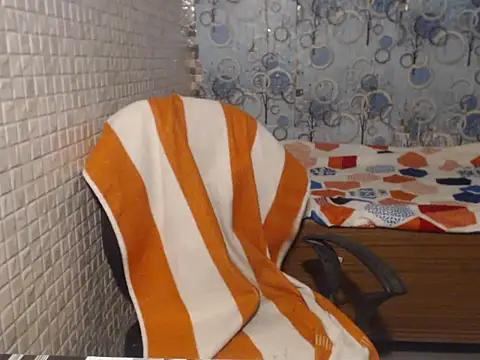 Oh_Maya Adlı Modelin Canlı Sohbet Odası