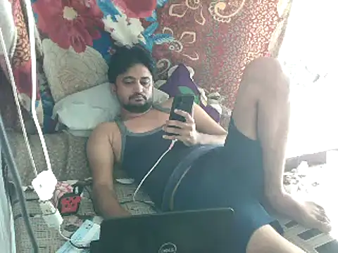 ROCOGUJUBULL webcam show