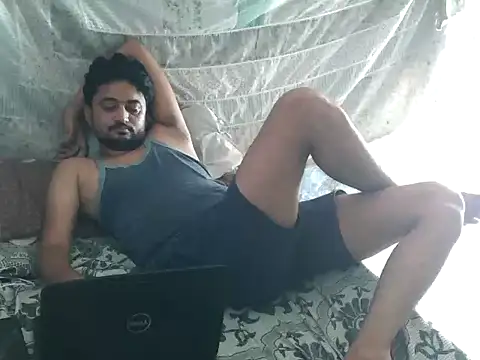 ROCOGUJUBULL's Live XXX Chat