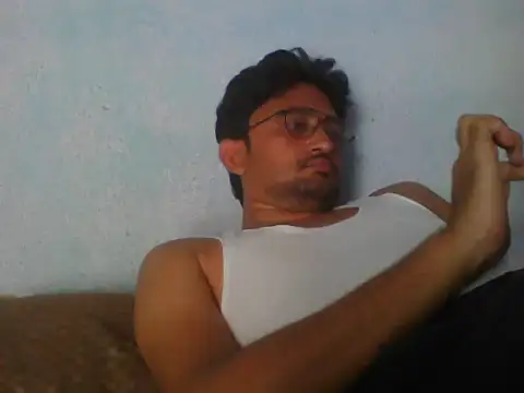 ROCOGUJUBULL Pertunjukan Webcam