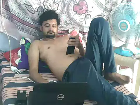 ROCOGUJUBULL's Live XXX Chat