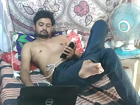 ROCOGUJUBULL's Webcam Show