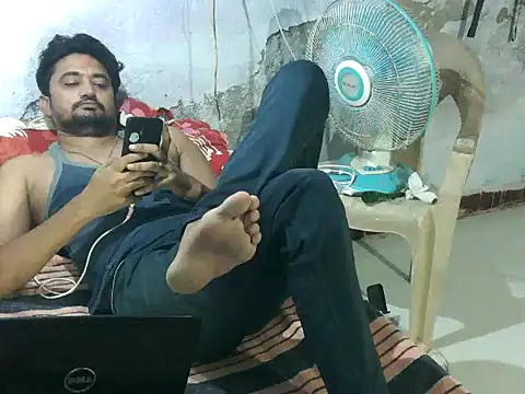 ROCOGUJUBULL's Webcam Show