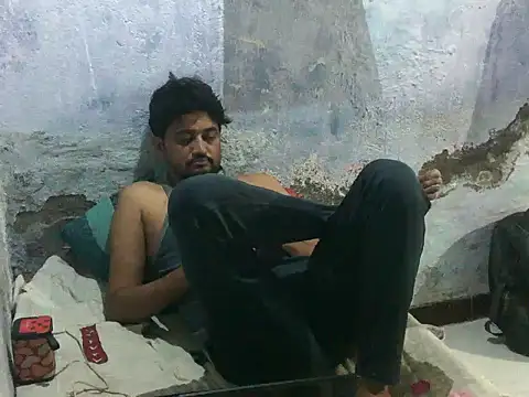 ROCOGUJUBULL webcam show