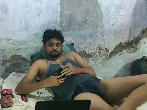 ROCOGUJUBULL webcam show