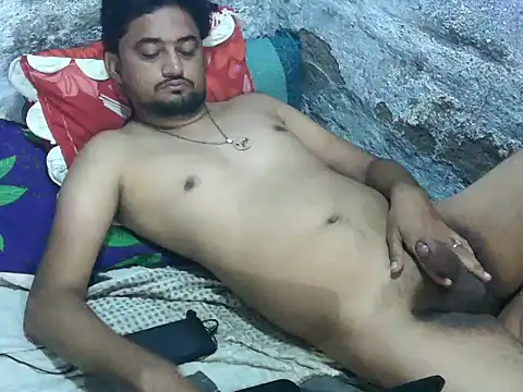 ROCOGUJUBULL webcam show