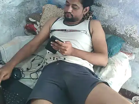 ROCOGUJUBULL Webcam Show