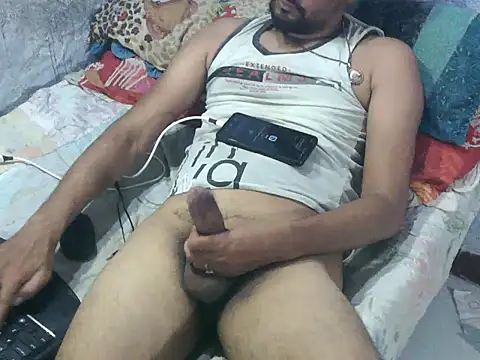 Show modela ROCOGUJUBULL na web-kameri