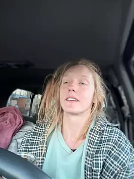 GoldenFlameGoddess' Webcam Show